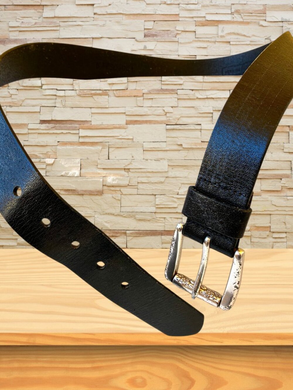 Fossil Leather Black Belt Silver-tone Floral Buckle Mens Medium * used as is